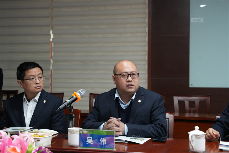 國家危化品常壓容器檢驗工作委員會來我司指導交流4